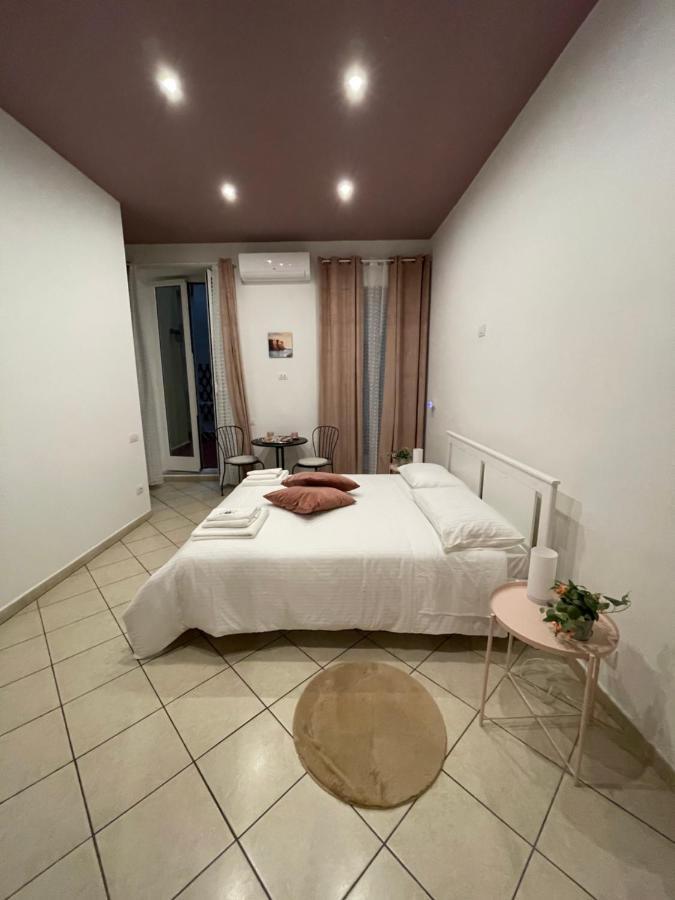 Napule E ... Hotel Naples Exterior photo